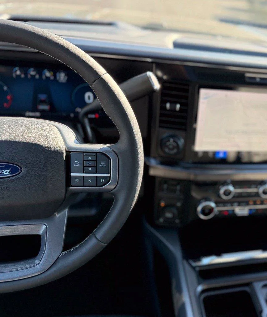 New 2027 Agate Black Metallic Ford F-250® Lariat® image 19