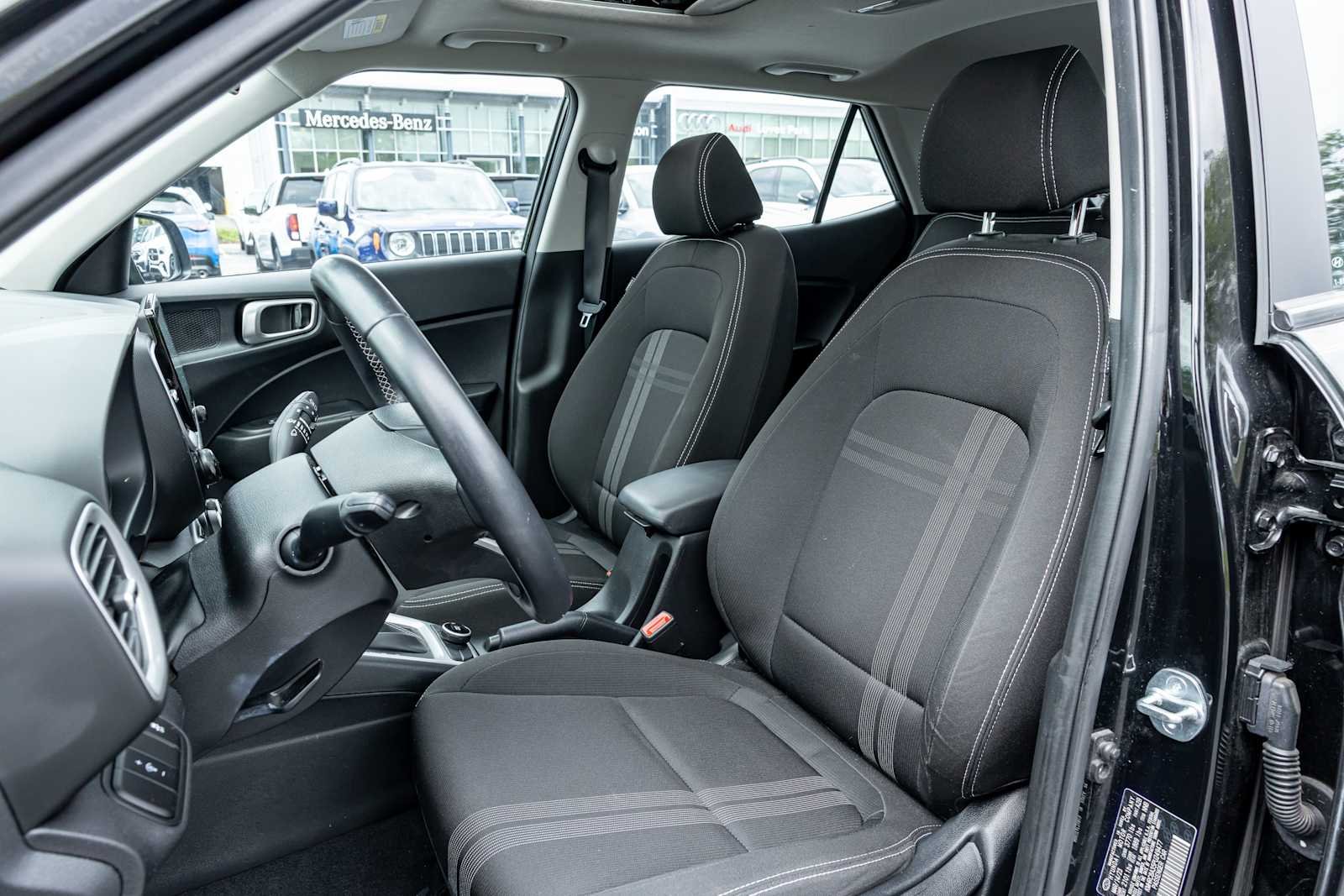 Used 2023 Onyx Black Hyundai SEL image 28