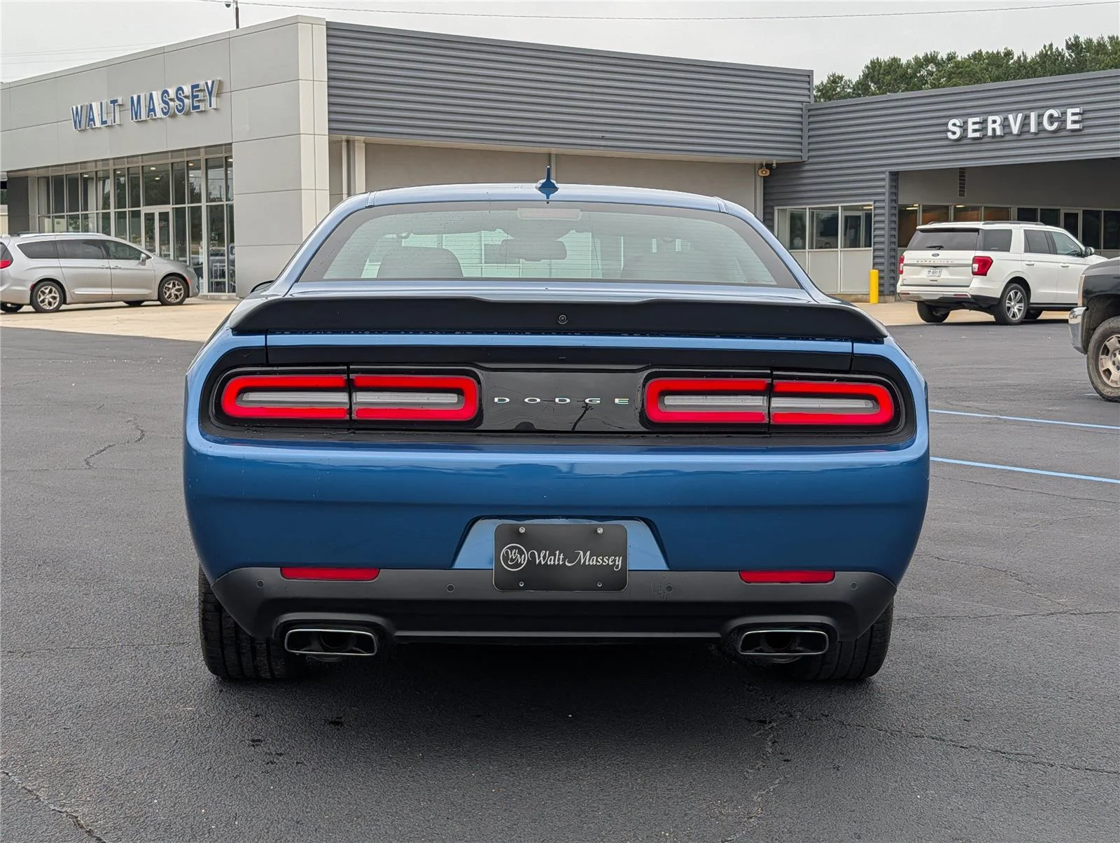 Used 2022 Frostbite Dodge R/T image 4