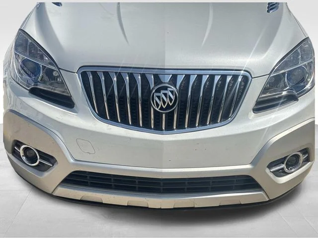 Used 2013 White Buick Leather image 3