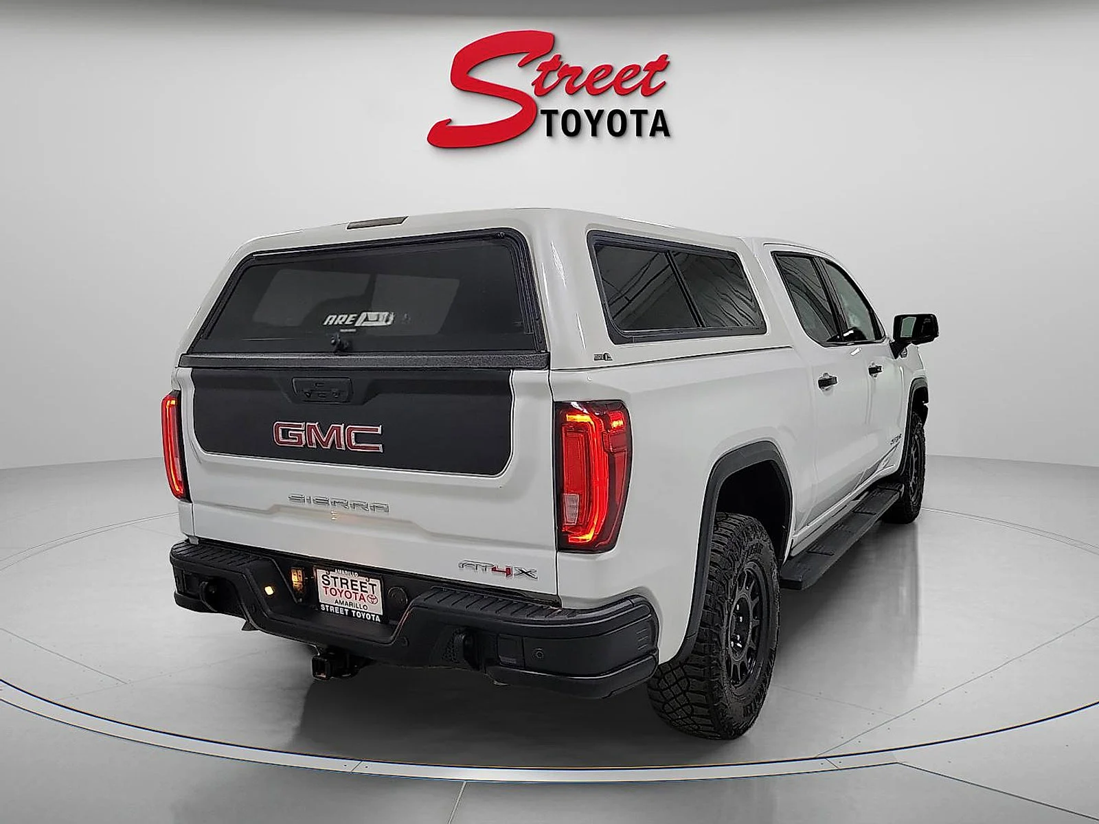 Used 2024 Summit White GMC AT4X image 4