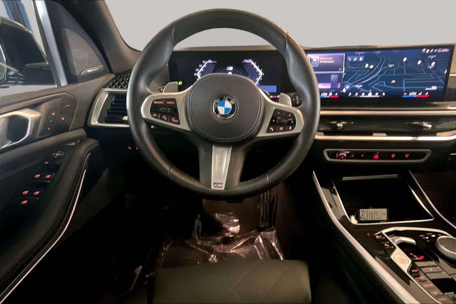 Used 2026 Black Sapphire Metallic BMW xDrive40i image 5