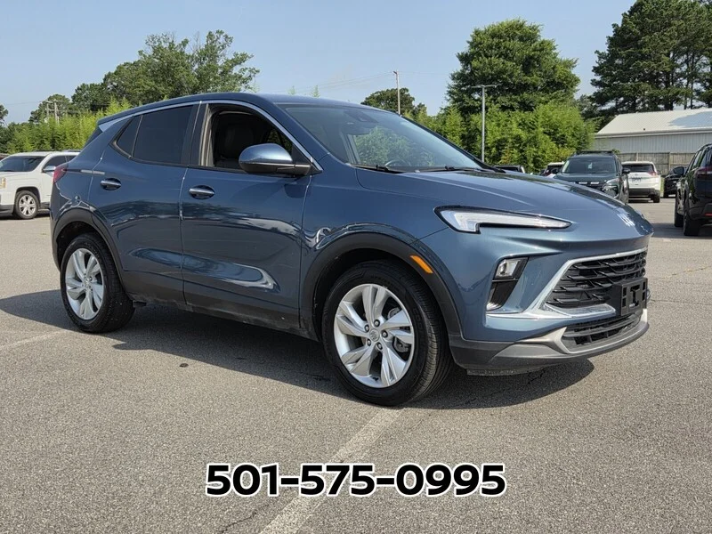 Used 2024 Ocean Blue Metallic BUICK FWD 4DR PREFERRED image 7