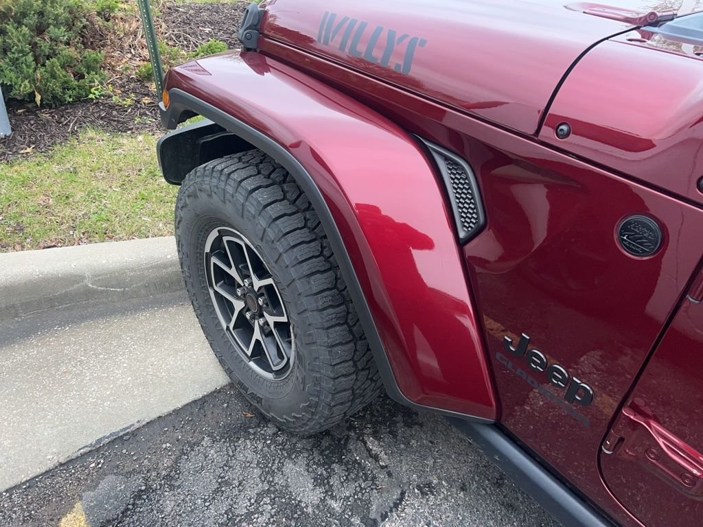 Used 2021 Jeep Gladiator WILLYS with VIN 1C6HJTAG6ML522995 for sale in Kansas City