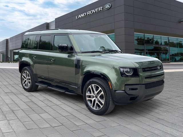 New 2026 Woolstone Green Land Rover X-Dynamic SE image 7