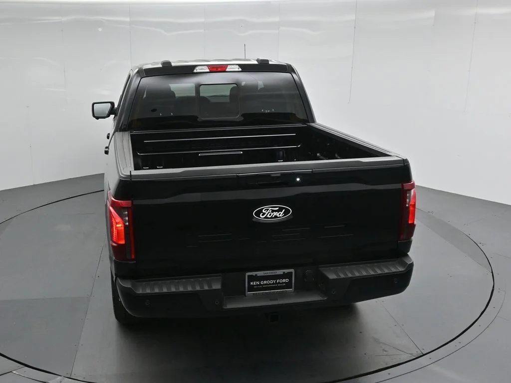 New 2026 Agate Black Metallic Ford XLT image 39