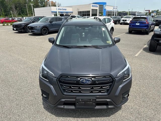 Used 2023 Gray Metallic Subaru Premium image 4