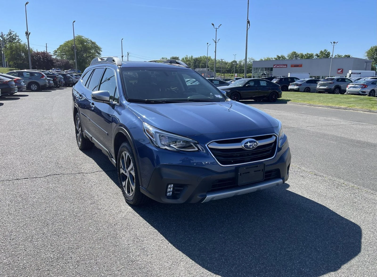 2021 Subaru Outback Touring XT's photo