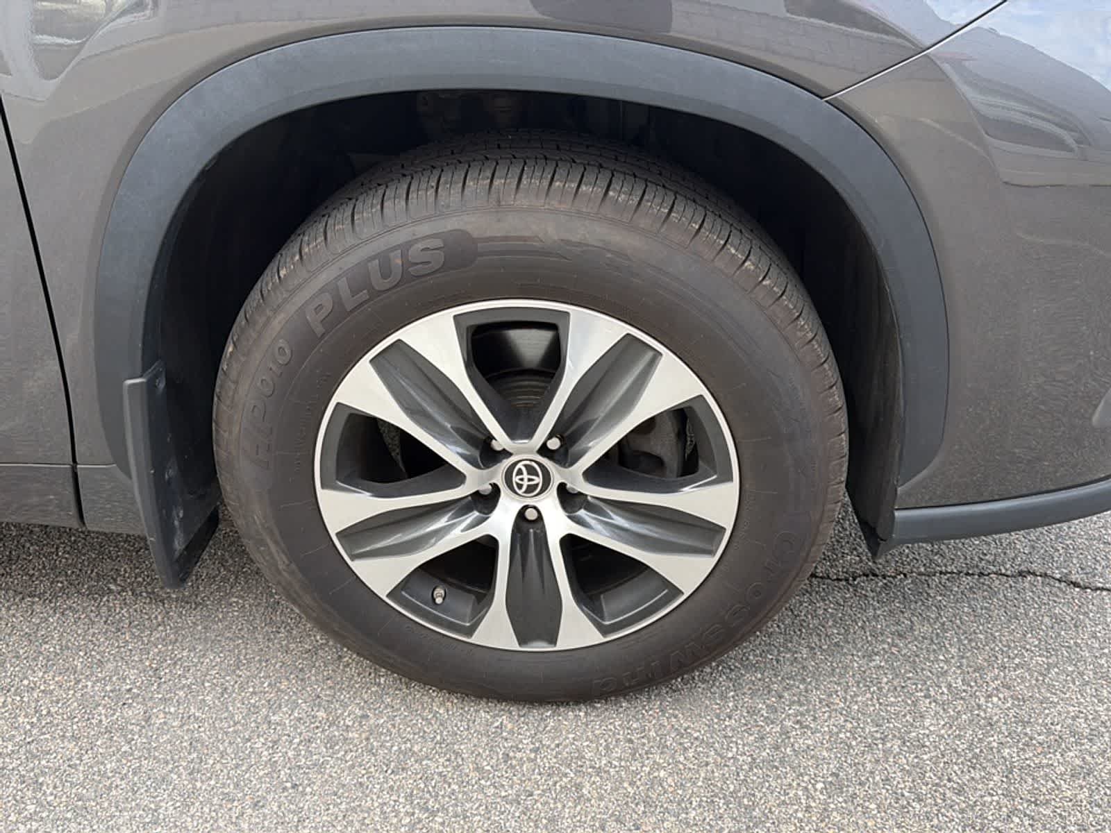 2022 Toyota Highlander XLE - Photo 22