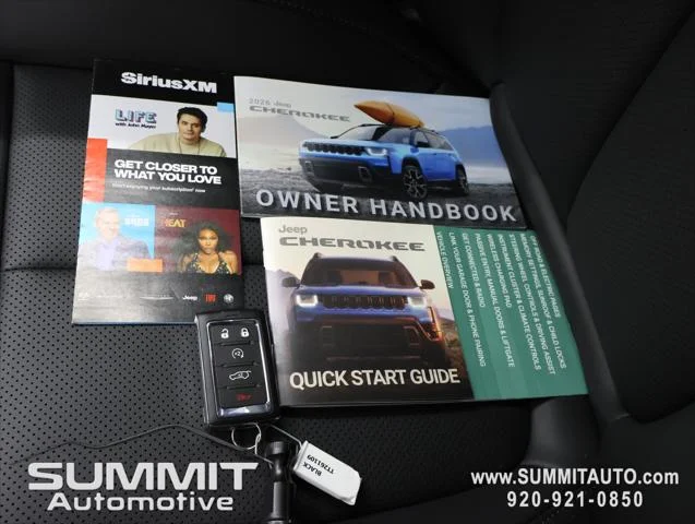 New 2026 Diamond Black Crystal Pearl-Coat Exterior Paint Jeep Limited image 69