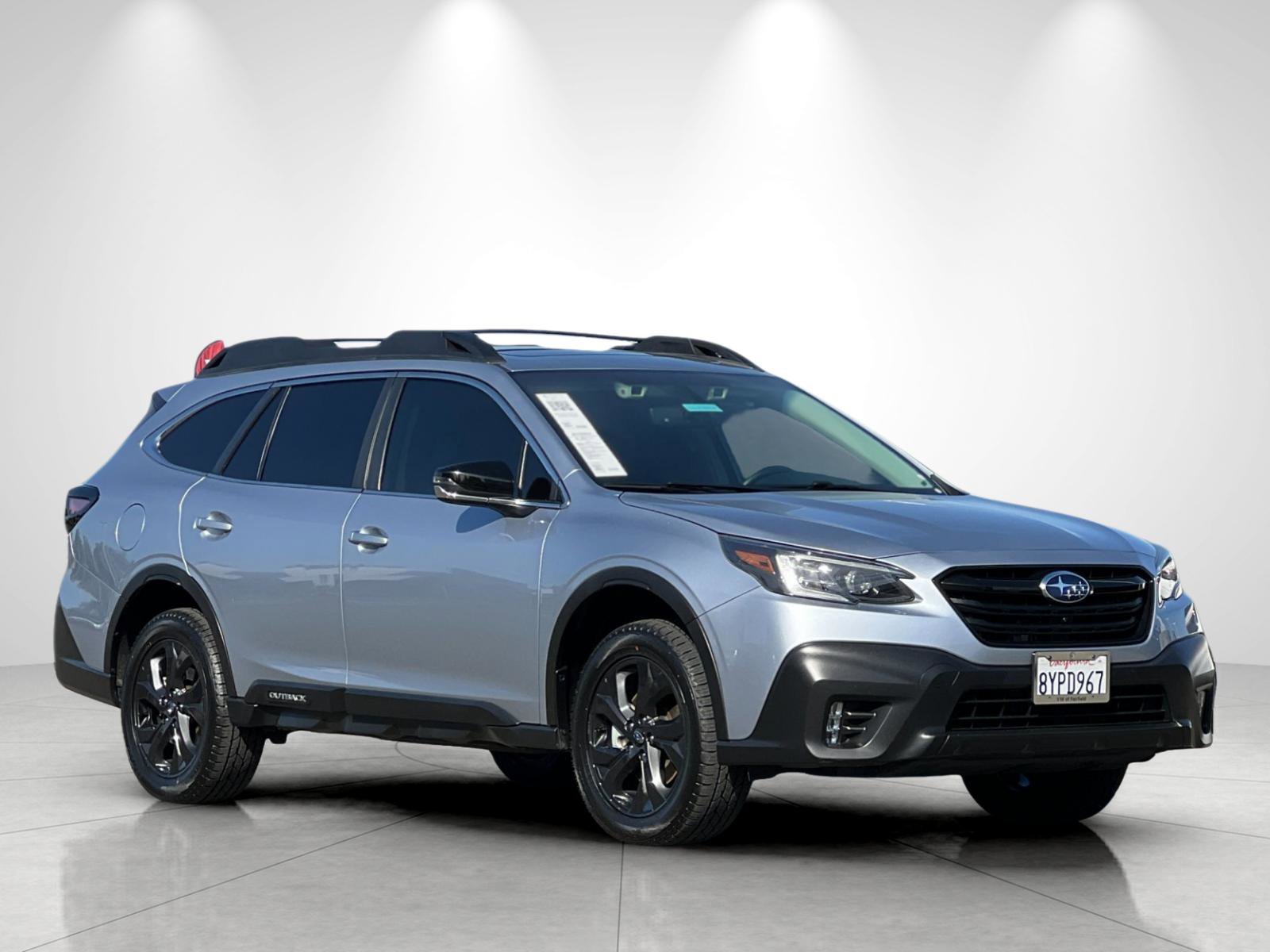Used 2022 Ice Silver Metallic Subaru Onyx Edition XT image 7