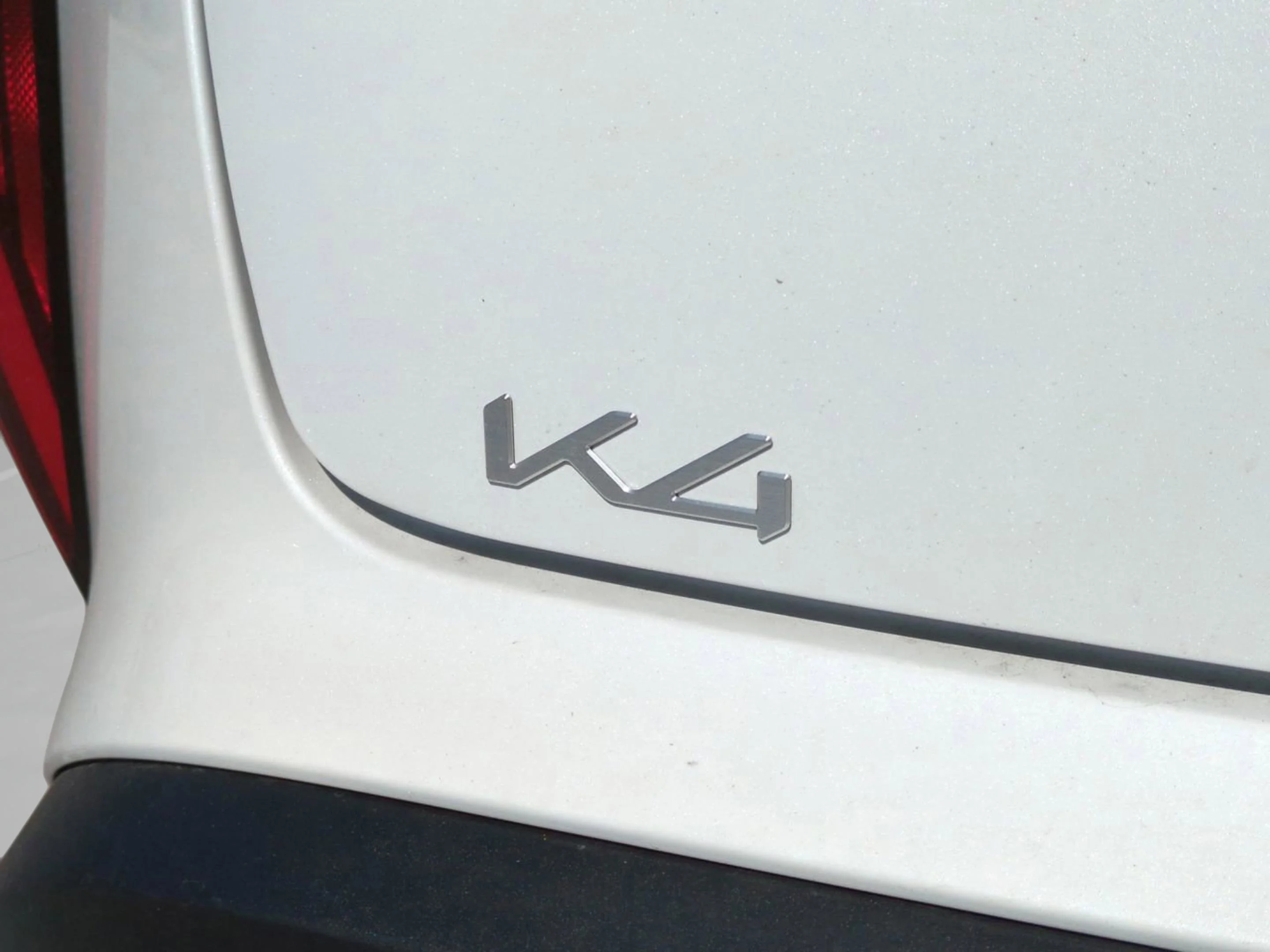 New 2026 Snow White Pearl Kia LXS image 32