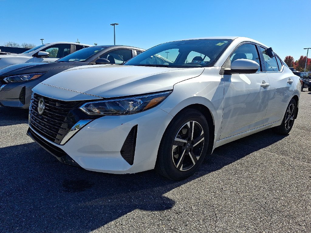 Used 2024 White Nissan SV image 3
