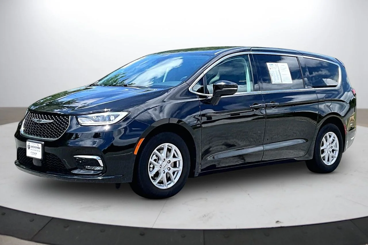Certified Used 2024 Black Chrysler Touring L image 4