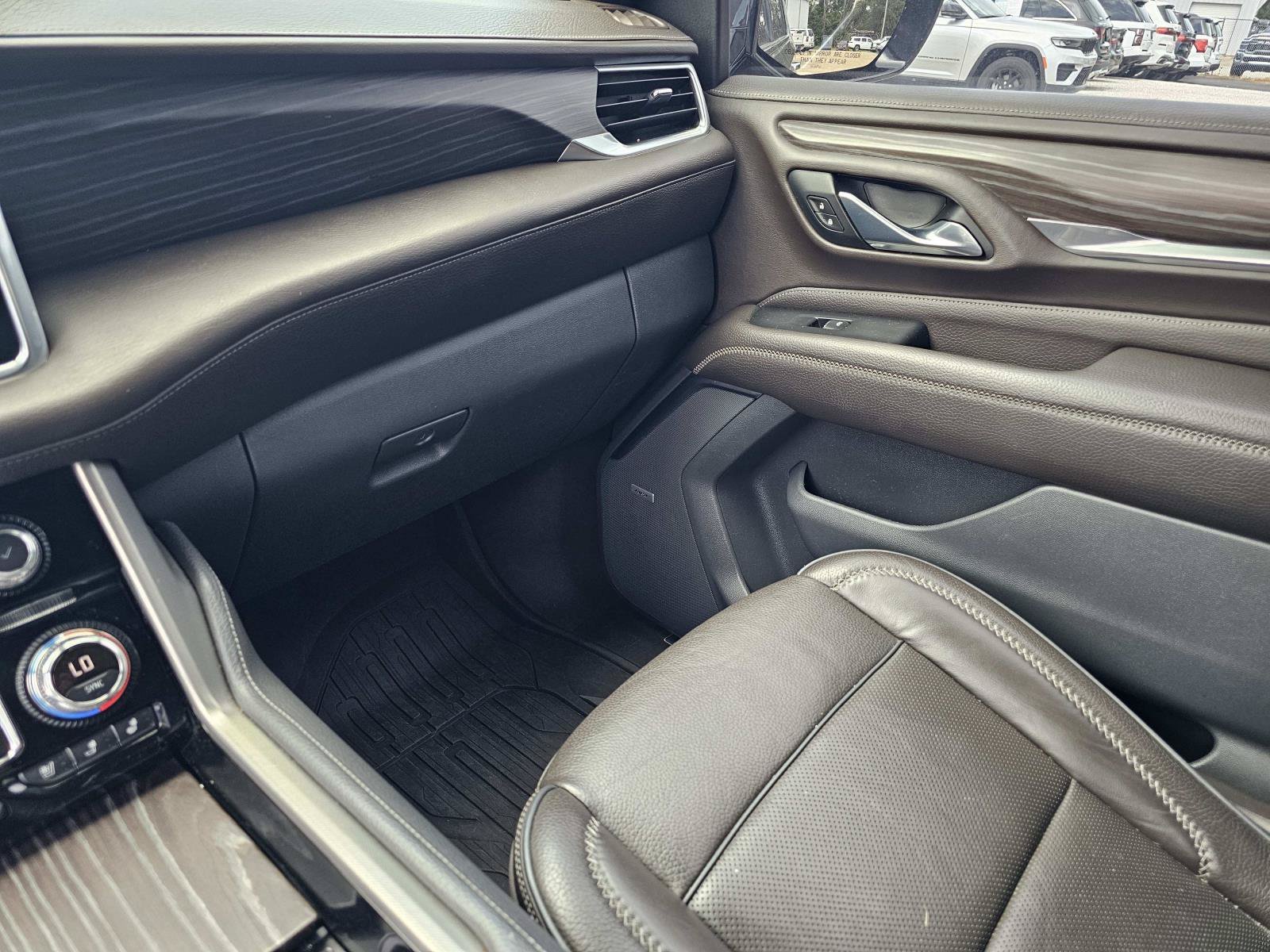 2021 GMC Yukon XL Denali - Photo 26