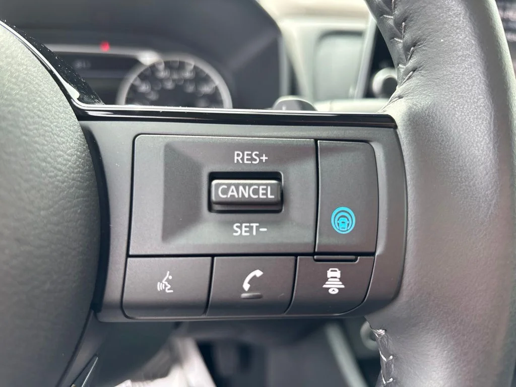 Used 2023 Silver Nissan SV image 24