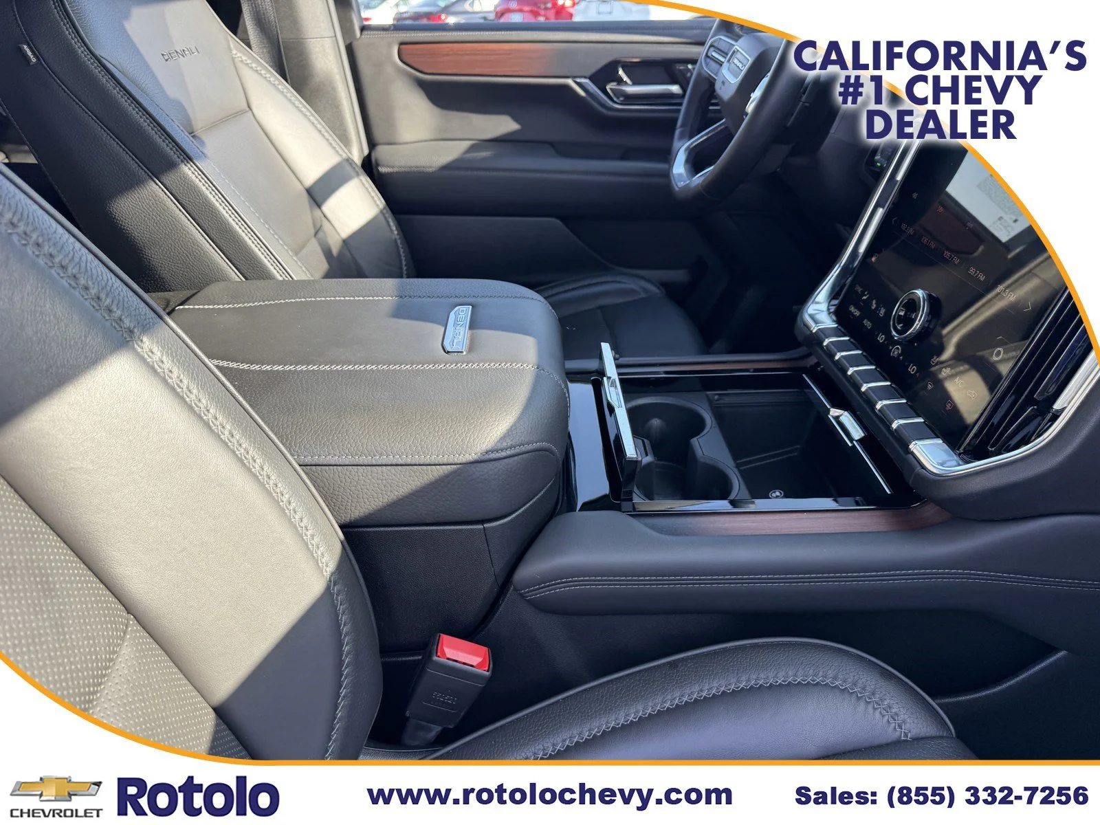 Used 2025 Summit White GMC Denali image 8