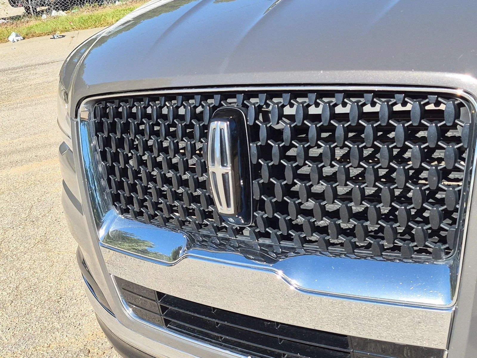 Used 2024 Chroma Caviar Dark Gray Metallic Clearcoat Lincoln Black Label image 13