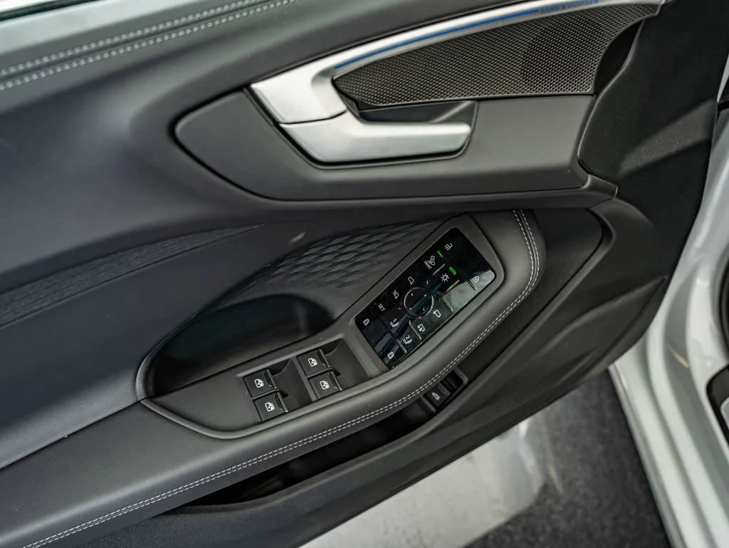 Used 2025 Glacier White Audi 2.0T Premium Plus image 17