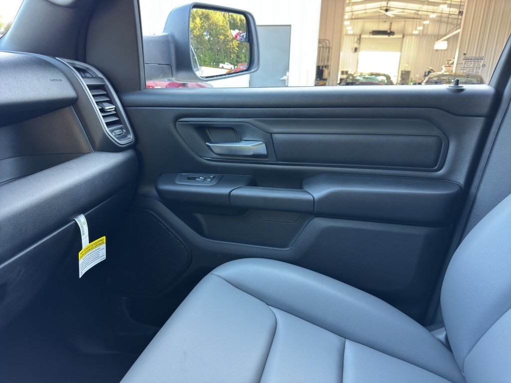 New 2026 Bright White Clearcoat RAM Tradesman image 35