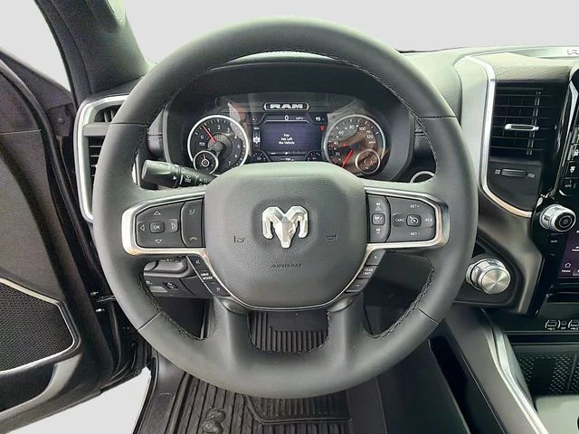 New 2026 Diamond Black Crystal Pearl-Coat Exterior Paint RAM Laramie image 11