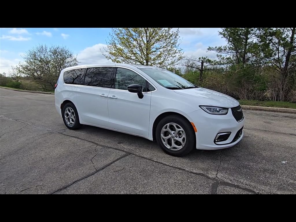 Certified Used 2024 White Chrysler Limited image 9