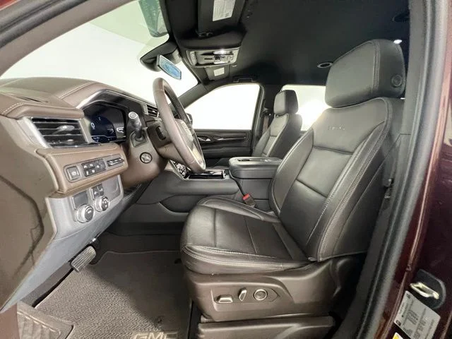2023 GMC Yukon XL Denali - Photo 11