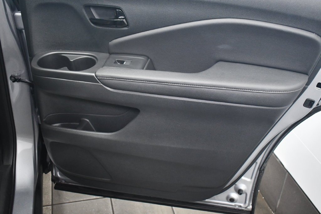 Certified Used 2023 Lunar Silver Metallic Honda Elite image 30