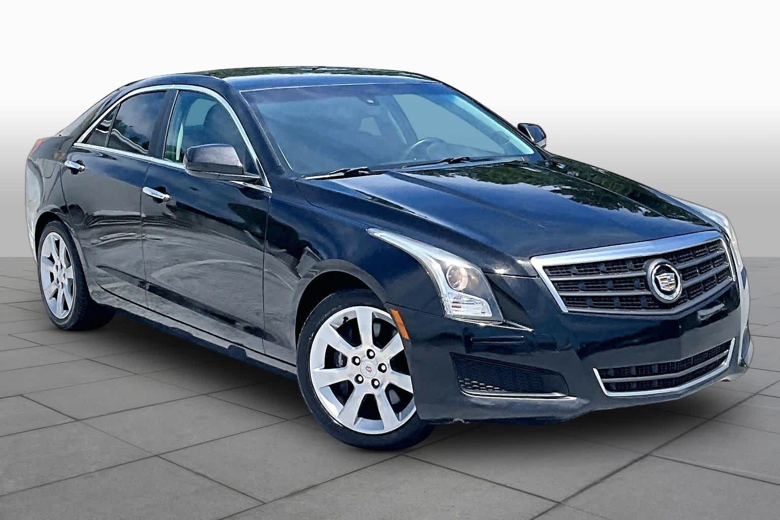 Used 2013 Black Diamond Tricoat Cadillac  image 3