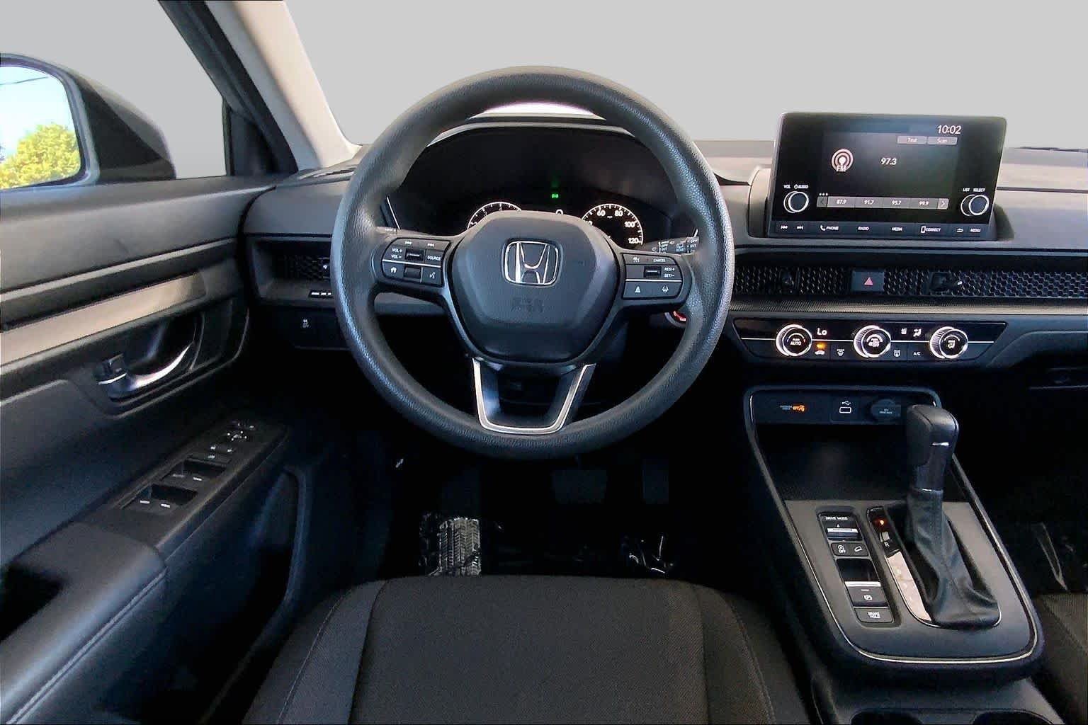Used 2024 Lunar Silver Metallic Honda LX image 6