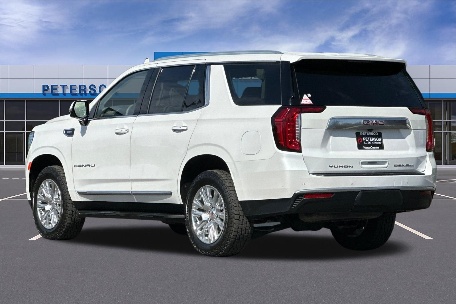 Used 2024 White GMC Denali image 6