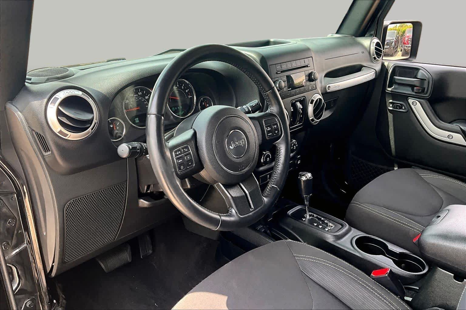 Used 2017 Black Clearcoat Jeep Sahara image 16