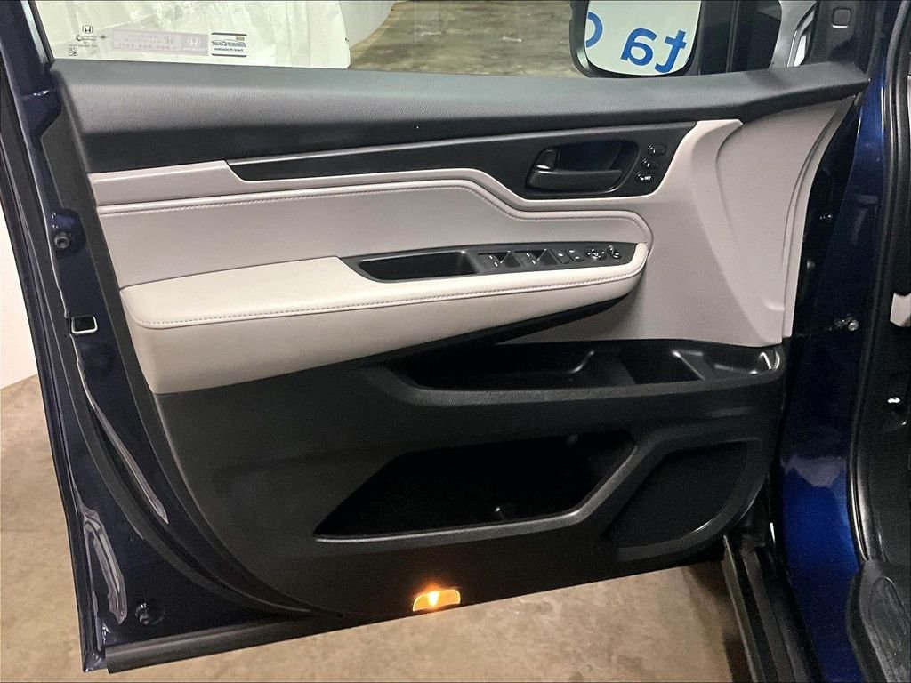 Used 2024 Blue Honda EX-L image 9