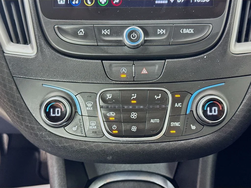 Used 2024 White Chevrolet LT image 18