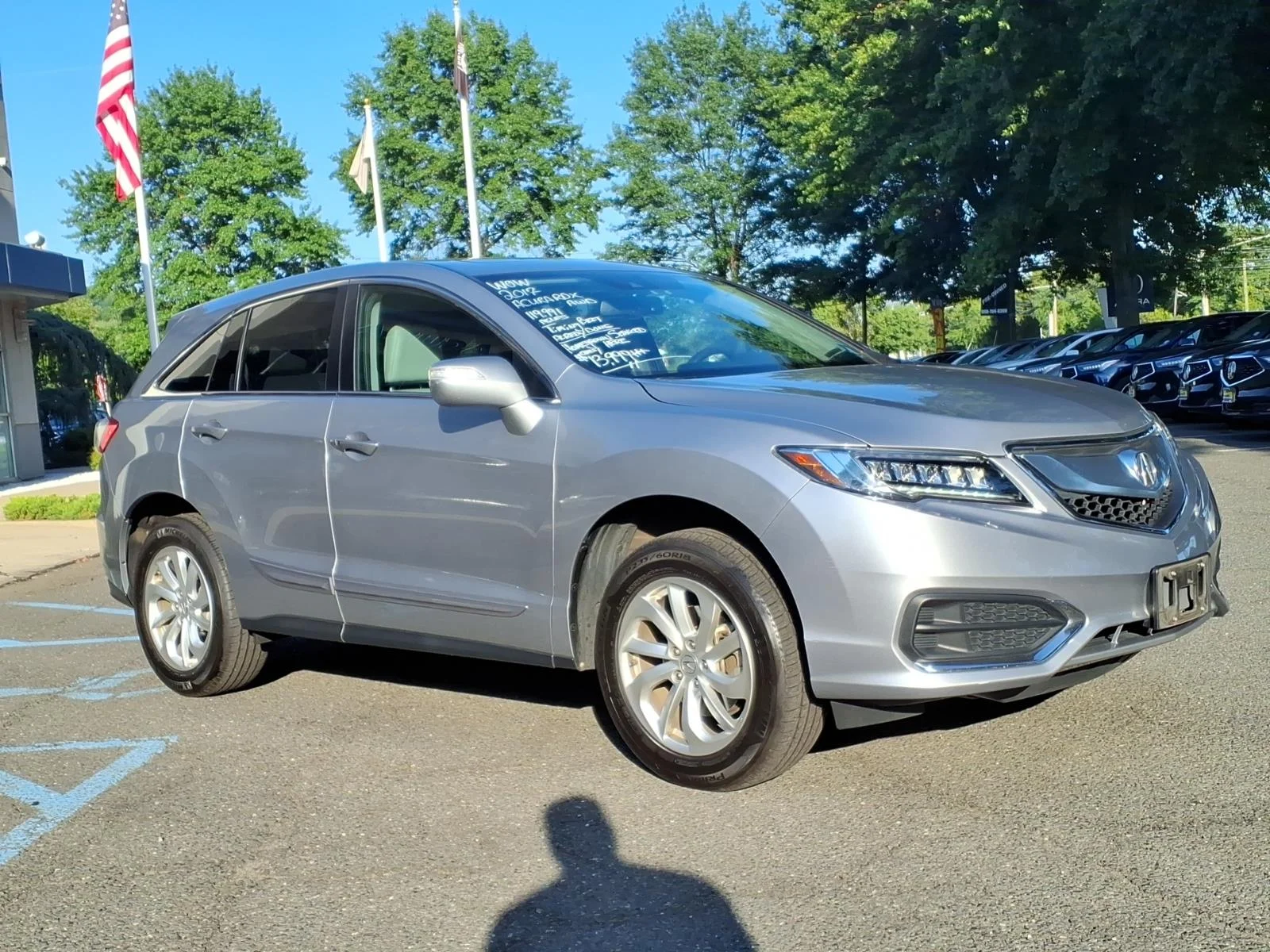 Used 2017 Lunar Silver Metallic Acura AWD with AcuraWatch Plus image 3