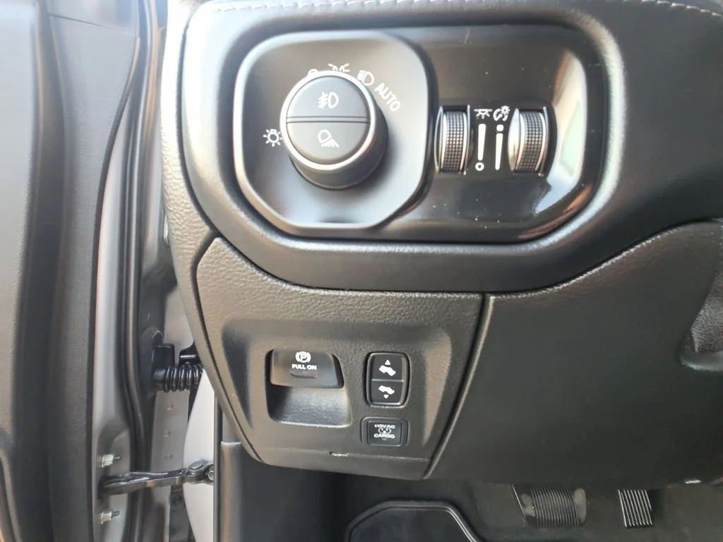 Used 2021 Silver Ram Limited image 20