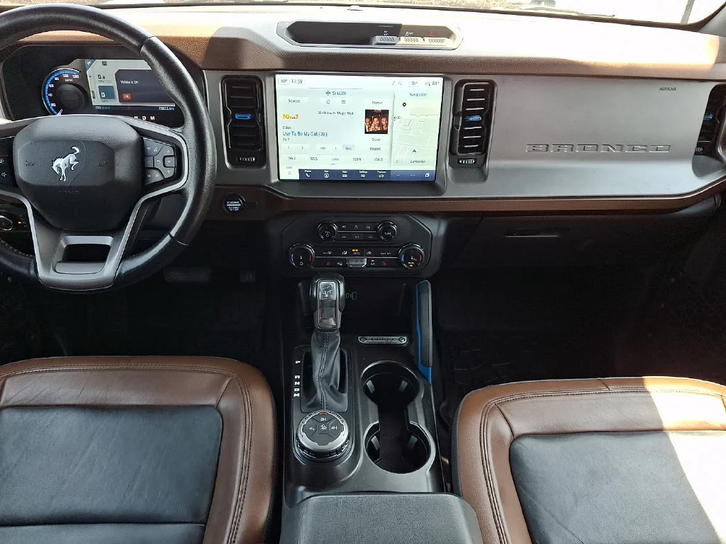 Used 2022 Green Ford Outer Banks image 16