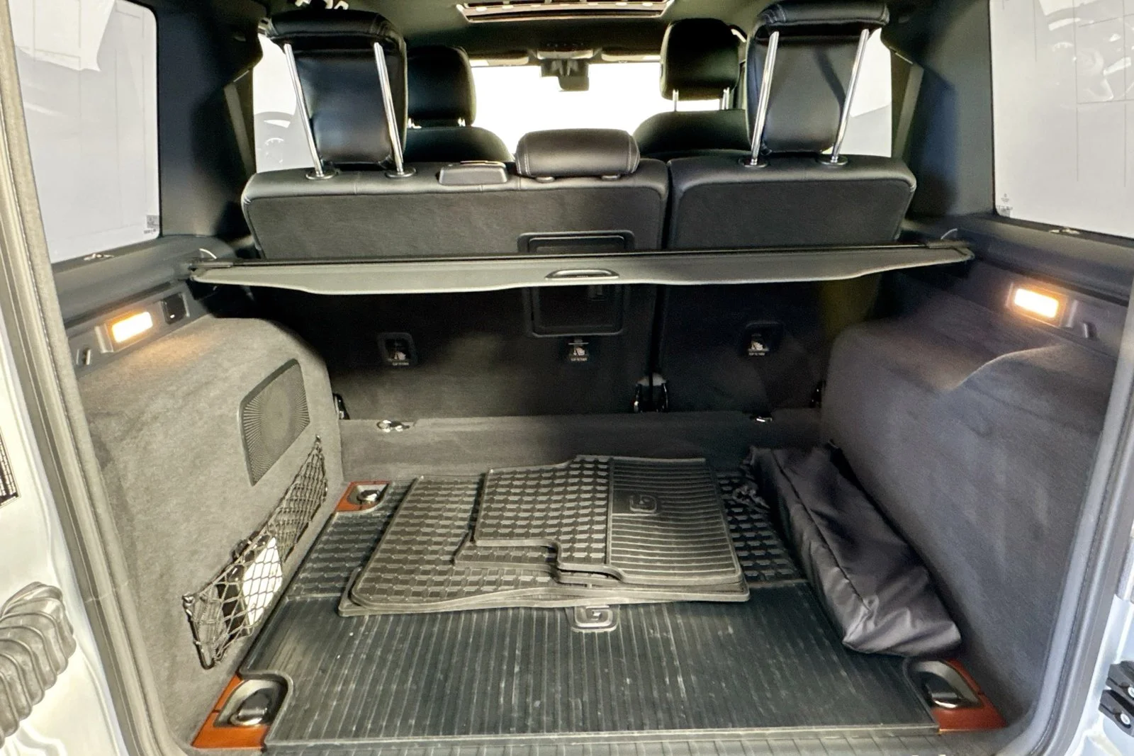 Used 2023 Iridium Silver Metallic Mercedes-Benz G 550 image 25