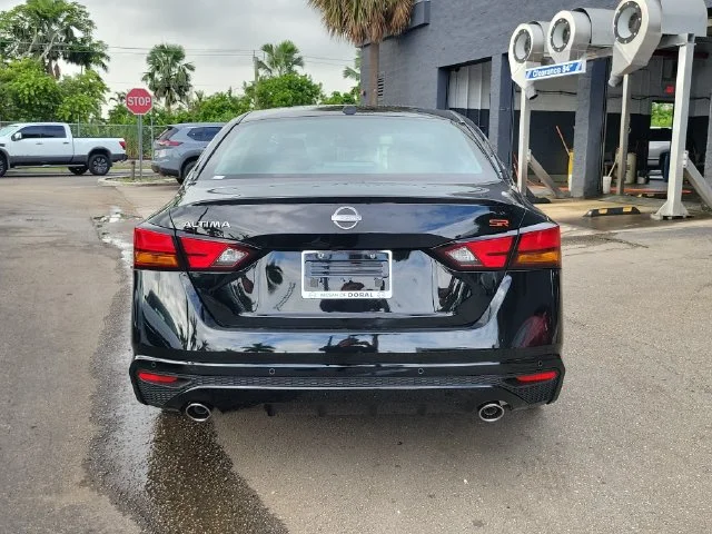 New 2026 Super Black Nissan SR image 5