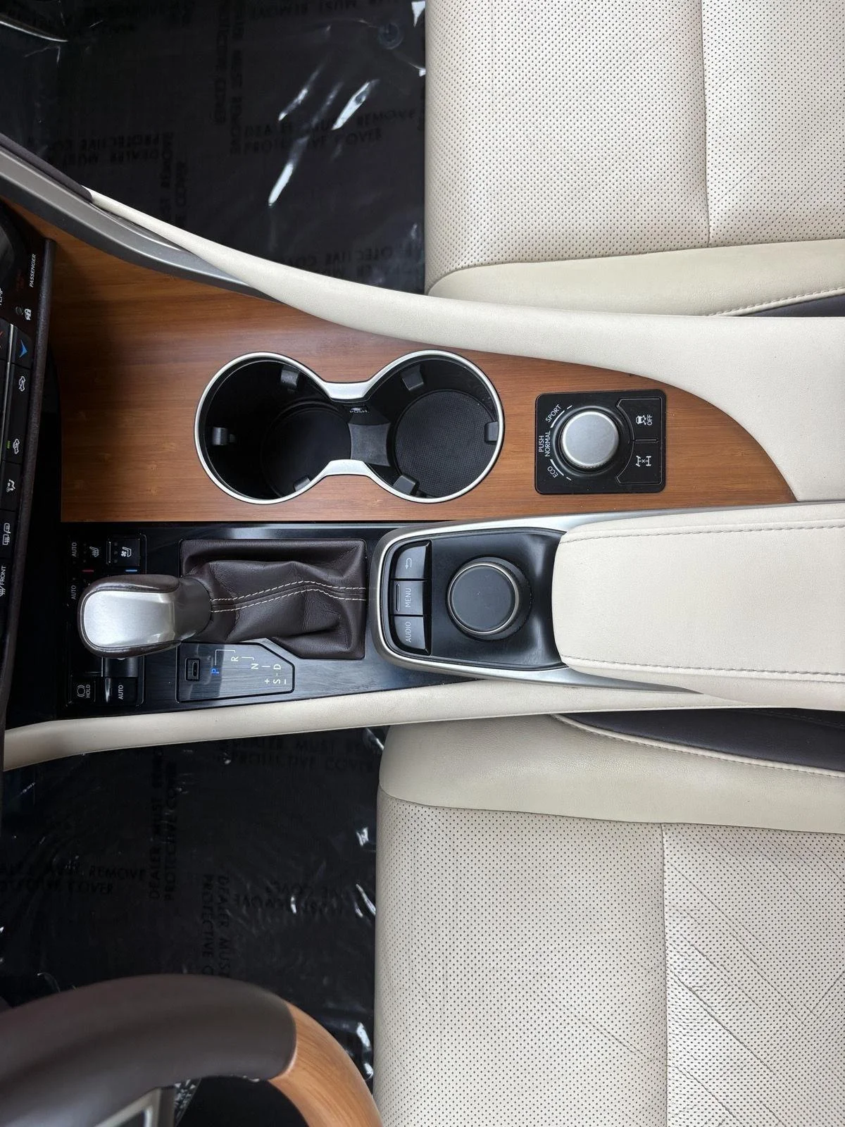 Used 2016  Lexus F Sport image 20