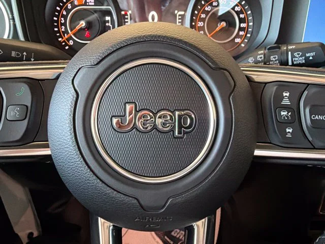 New 2027 Bright White Clear-Coat Paint Jeep Sahara image 32