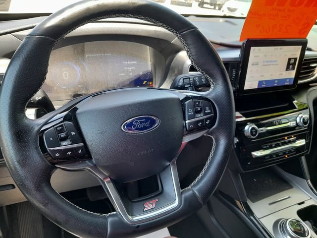 Used 2022 Green Ford ST image 11