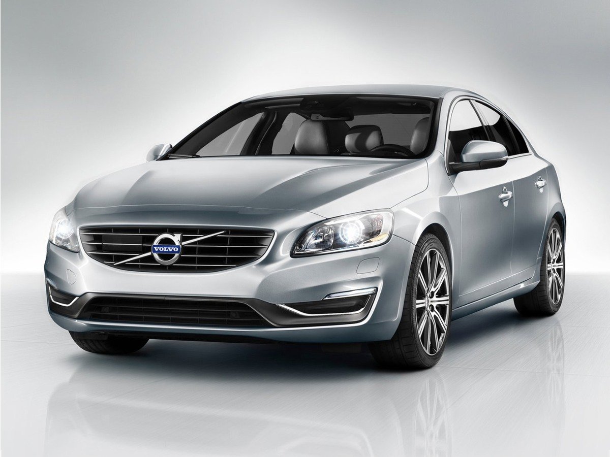 Used 2014 White Volvo T5 image 1