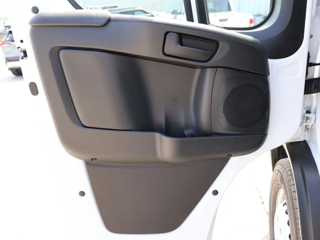 New 2026 Bright White Clear-Coat Exterior Paint RAM High Roof image 15
