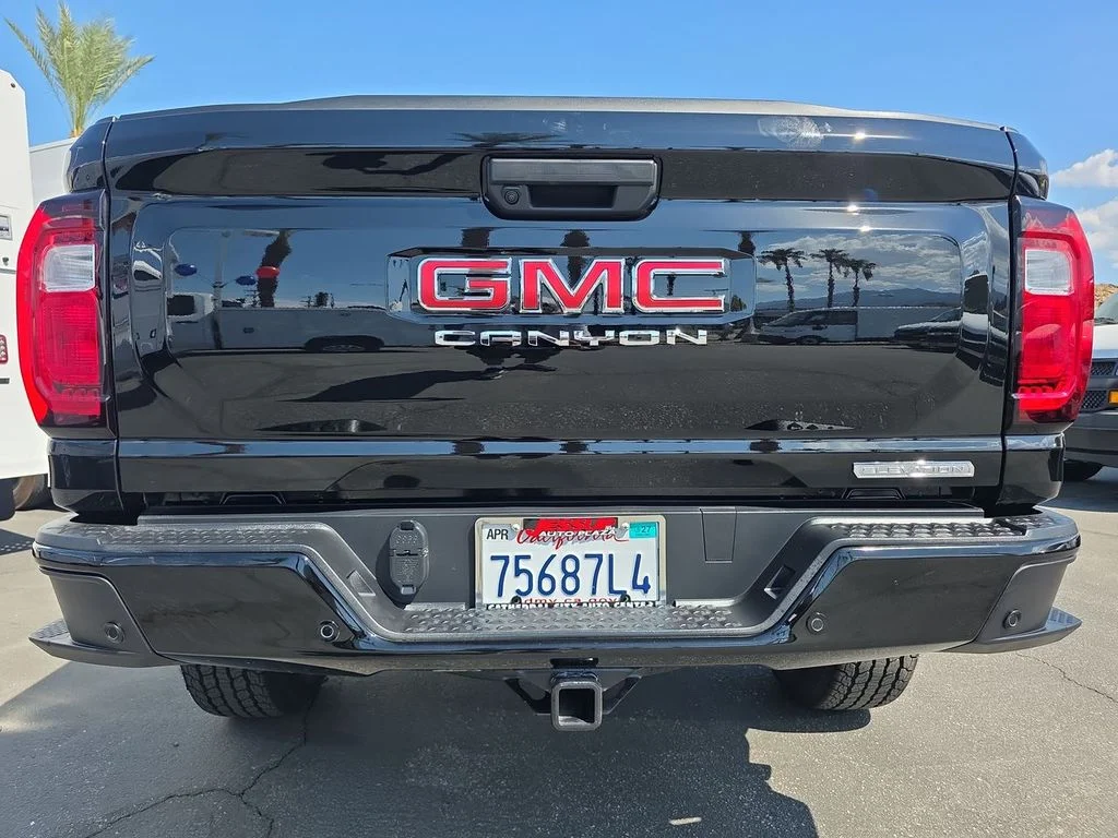 Used 2026 Onyx Black GMC 2WD Elevation image 33