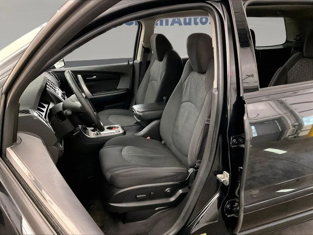 Used 2012 Black GMC SLE image 29