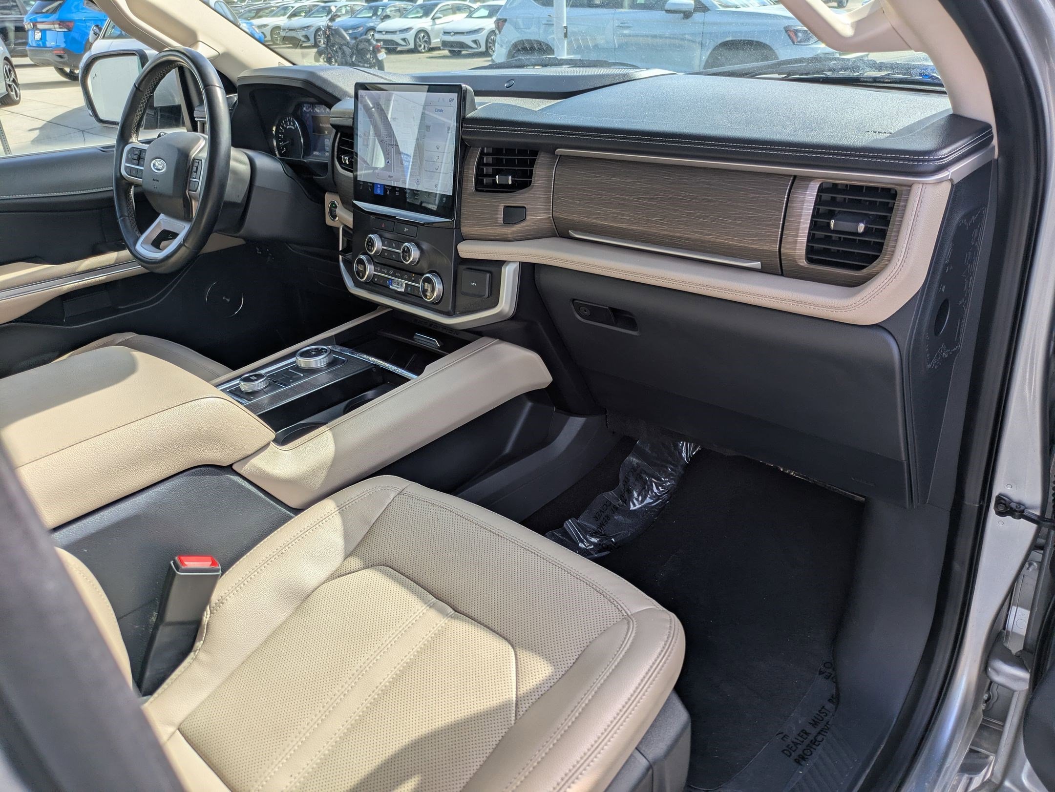 Used 2023 Silver Metallic Ford Limited image 36