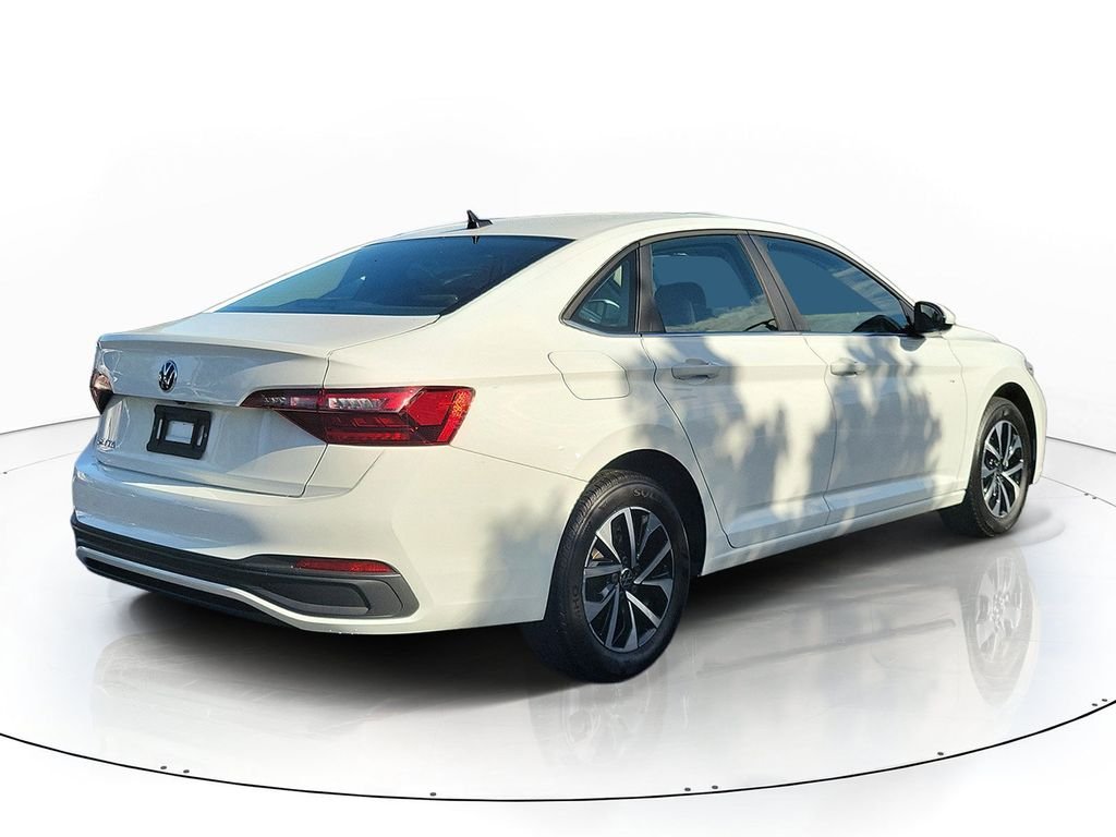 Certified Used 2024  Volkswagen 1.5T S image 4
