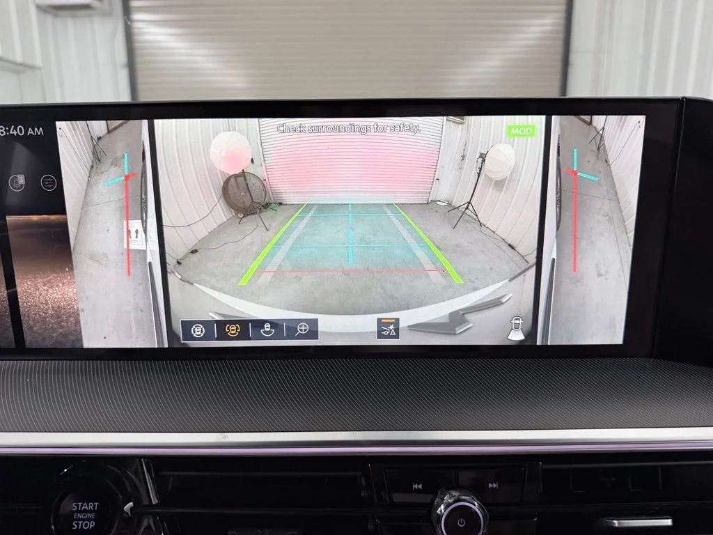 New 2027 RADIANT WHITE INFINITI Luxe 2WD image 17