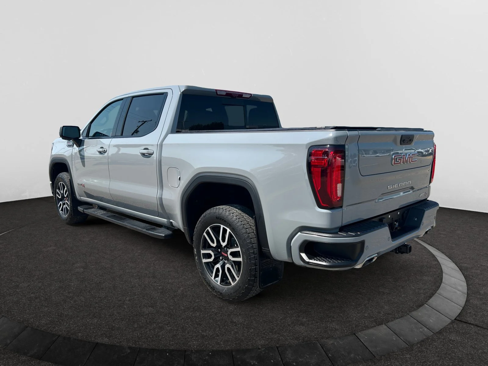 Used 2025 Gray GMC AT4 Crew Cab 6.2L Leather Sunroof Navigation 4x4 image 3